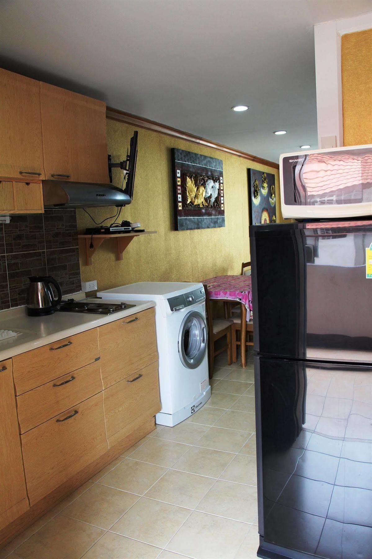 Jomtien Good Luck Apartment Bagian luar foto
