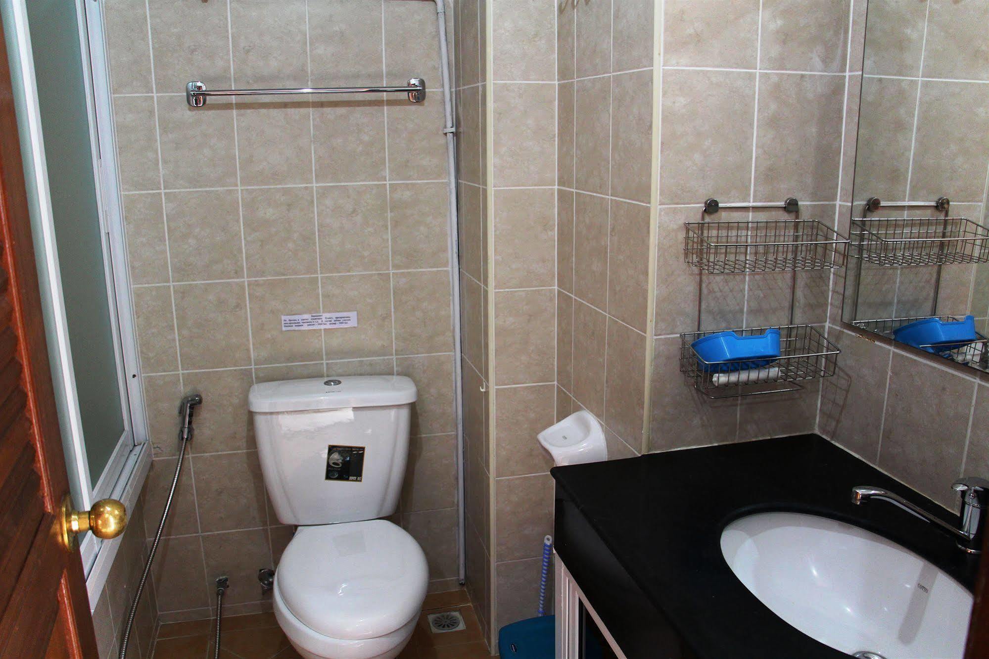 Jomtien Good Luck Apartment Bagian luar foto